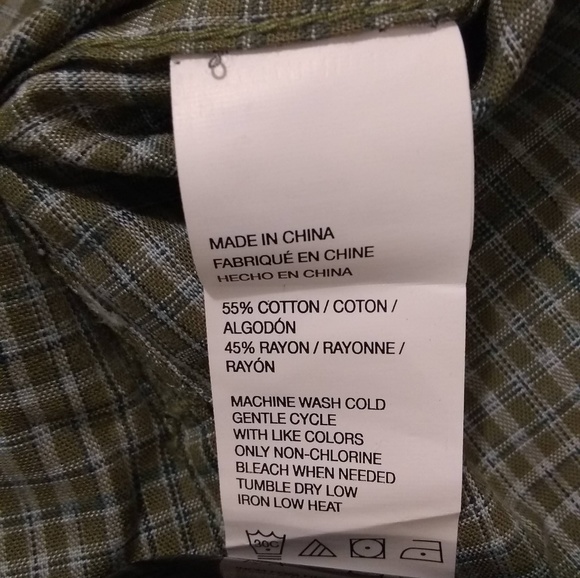 Van Heusen Short Sleeve Button Down Shirt NWT - Picture 5 of 8